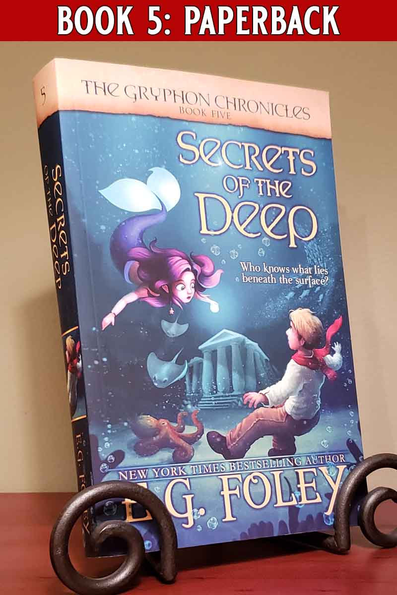 Secrets of the Deep (The Gryphon Chronicles, Book 5)